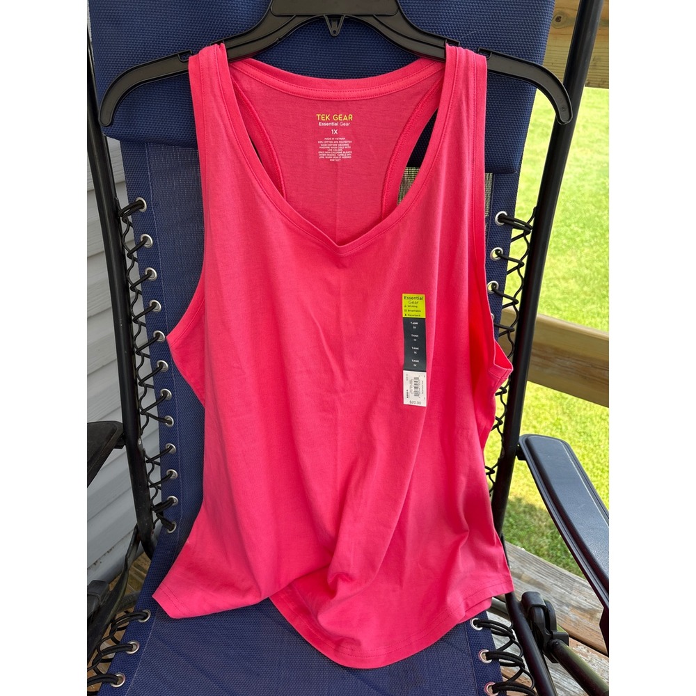 Tek Gear Essential Gear Womens 1X Coral Pink Racerback Tank Top NWT WT21A162PS